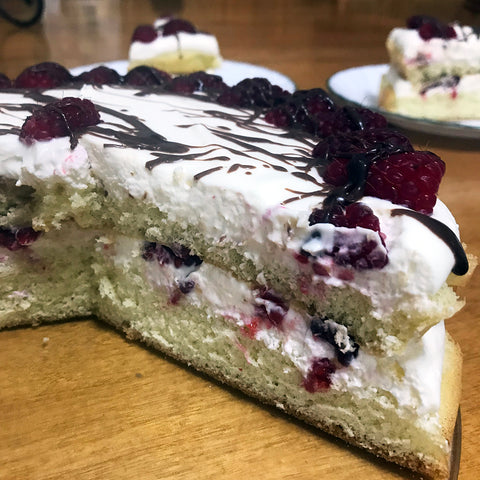 A pretty cake to present, and a light, sweet finish.