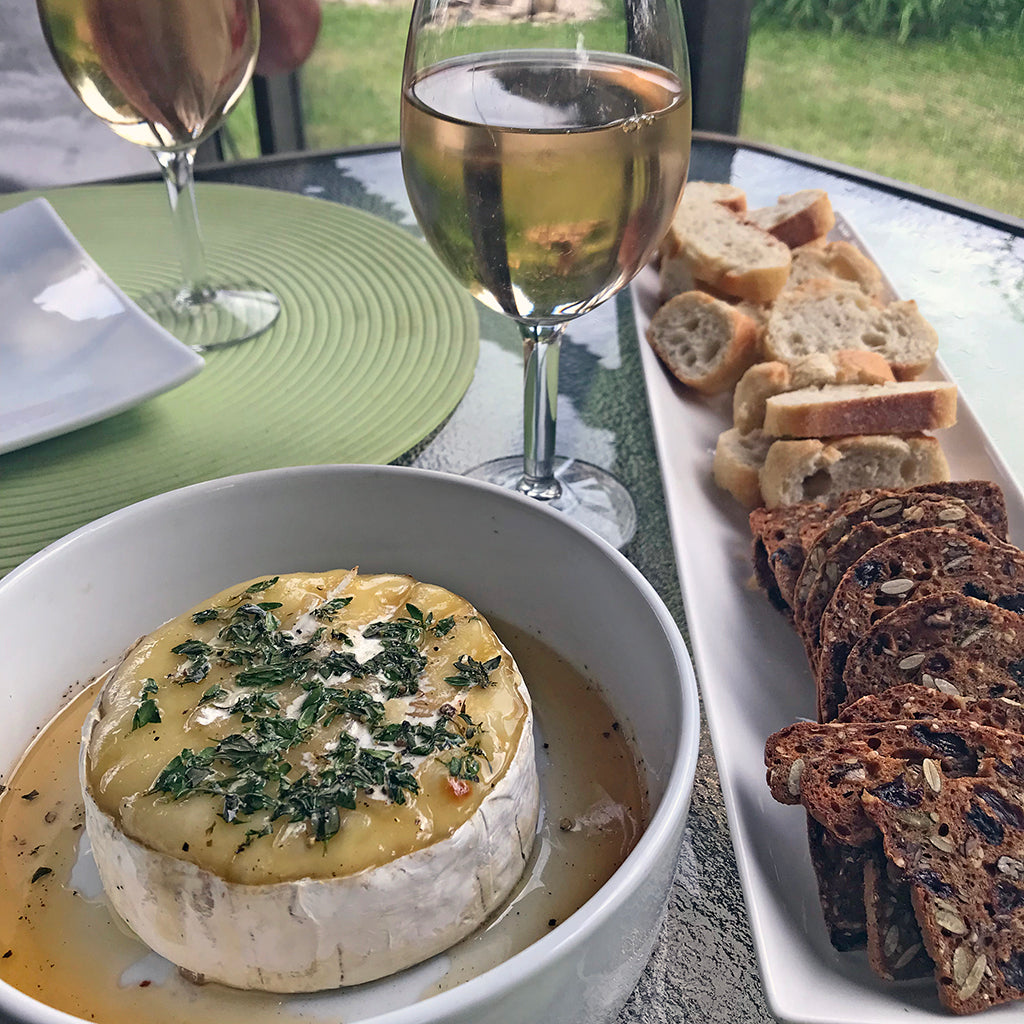 Honey and Thyme Baked Brie Foodsmiths